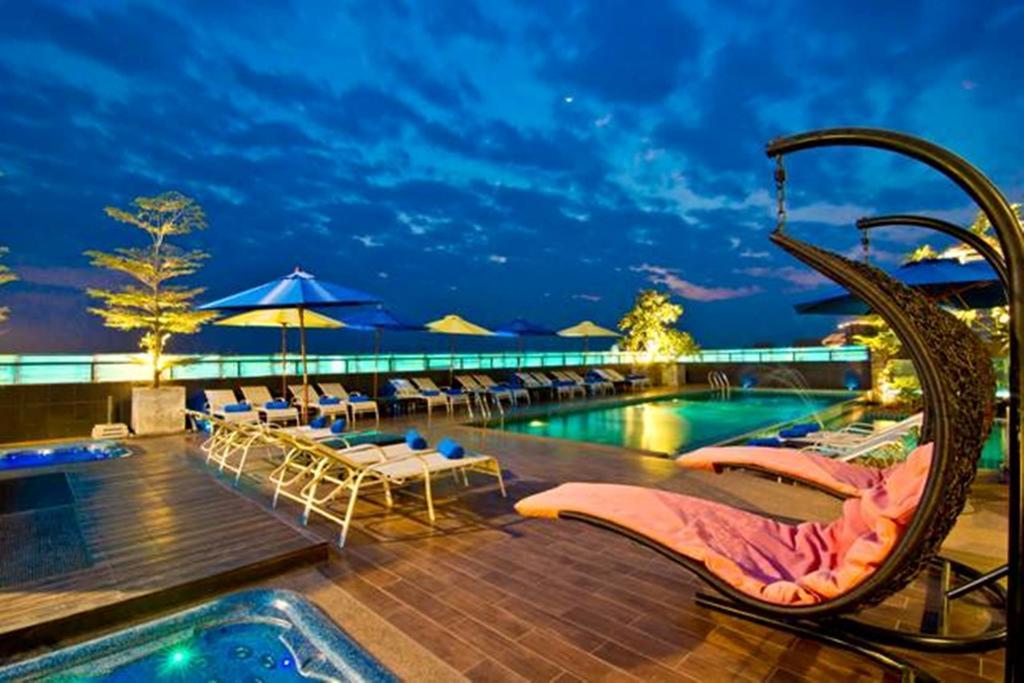 Rashmi'S Plaza Hotel Βιεντιάν Εξωτερικό φωτογραφία