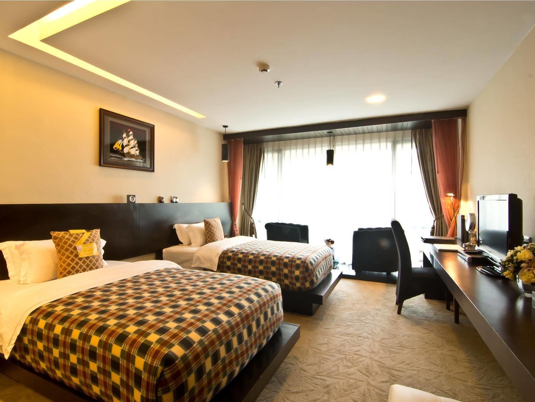 Rashmi'S Plaza Hotel Βιεντιάν Εξωτερικό φωτογραφία