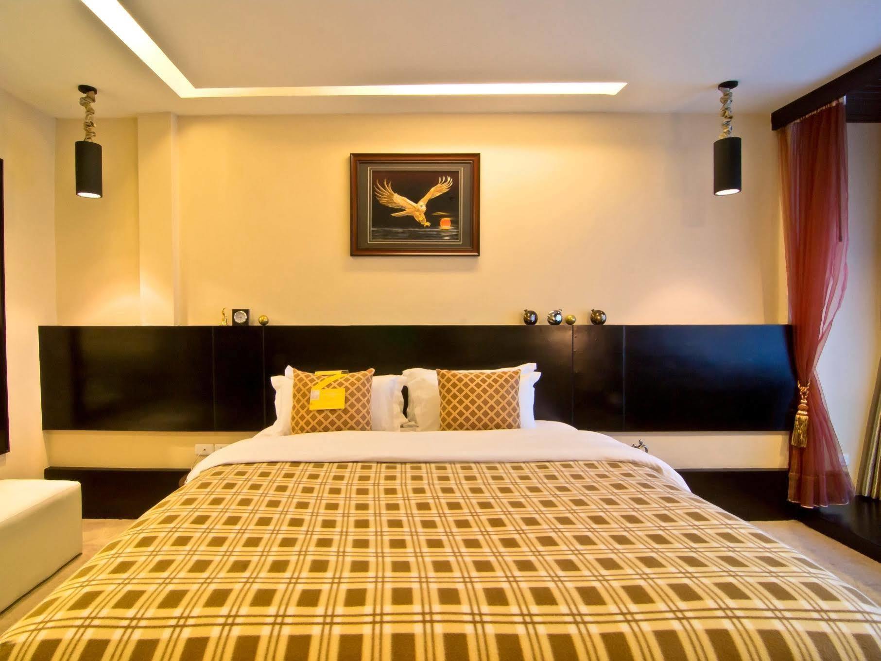 Rashmi'S Plaza Hotel Βιεντιάν Εξωτερικό φωτογραφία